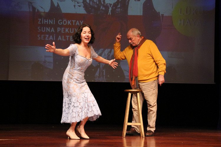 “Bu Işıltılı Hayali Ben Seçtim” Müzikal Tiyatro